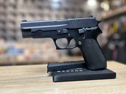 Pistolet Sig Sauer P220, kal. 9x19mm - używany