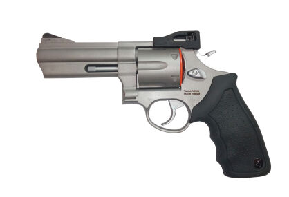 Rewolwer TAURUS 44 6nb .44Mag 4"