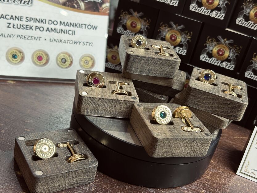 Spinki do mankietów pozłacane wykonane z łusek