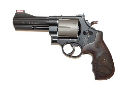 Rewolwer S&W AirLitePD 329PD .44 Magnum