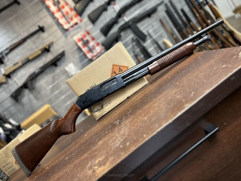 Strzelba powtarzalna Mossberg 500 Retrograde, kal. 12/76 - używana