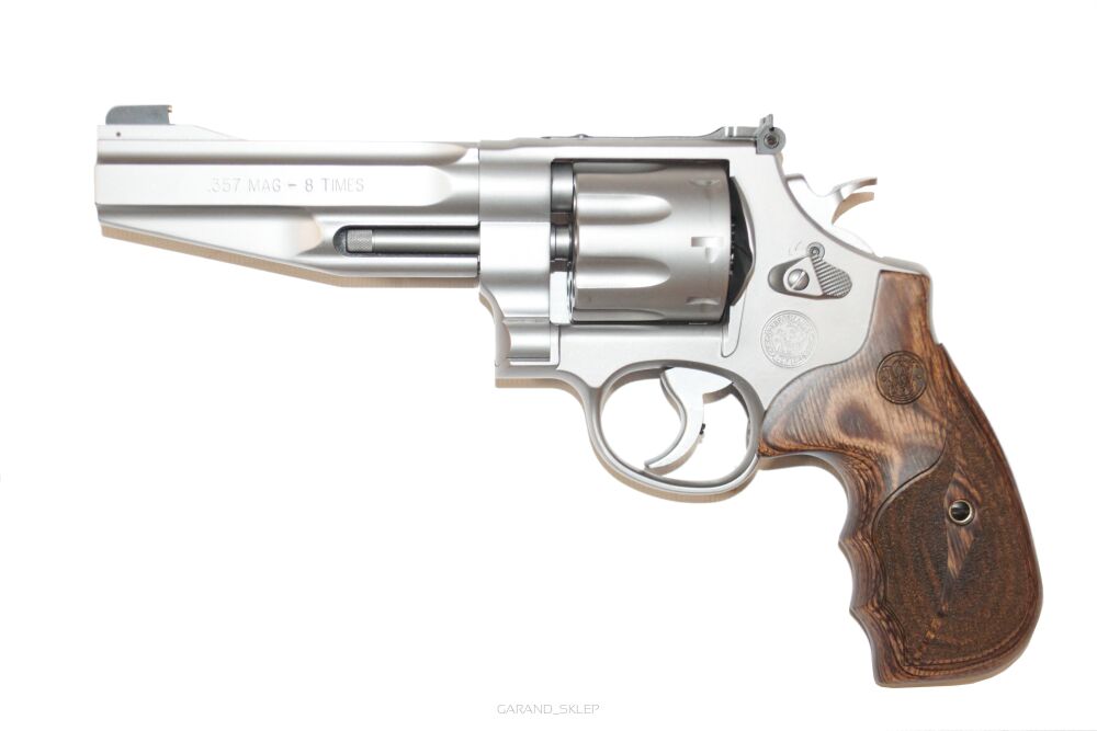 Smith & Wesson Performance Center 627-5 .357 Magnum