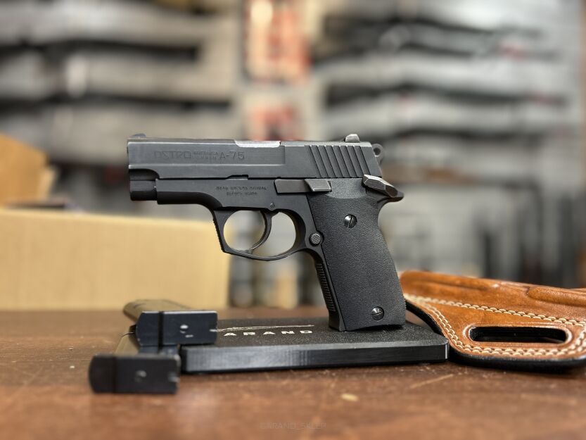 Pistolet Astra A-75, kal. 9x19mm - używany
