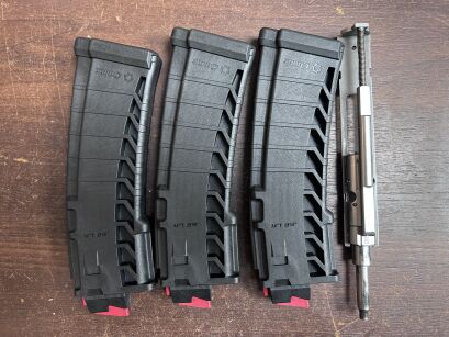 Zestaw CMMG BRAVO do konwersji AR-15 na AR.22LR - zespół suwadadła - komora nabojowa + zamek - używana